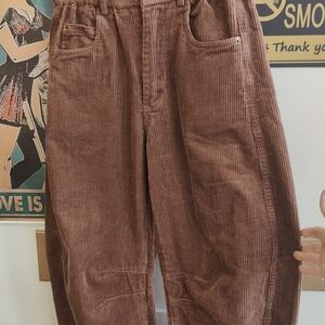 Wide-Leg Corduroy Pants in Warm Brown